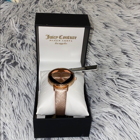🔥Juicy Couture crystal heart Watch.🔥🔥🔥 - Picture 3 of 7